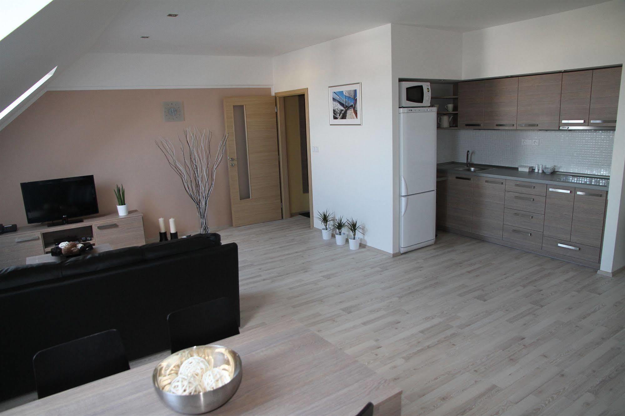Boromeum Residence Hradec Kralove Exterior foto
